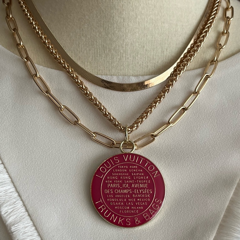 LV Trunks and Bags Style Charm w/Necklace - Hot Pink - Picture 4 of 5